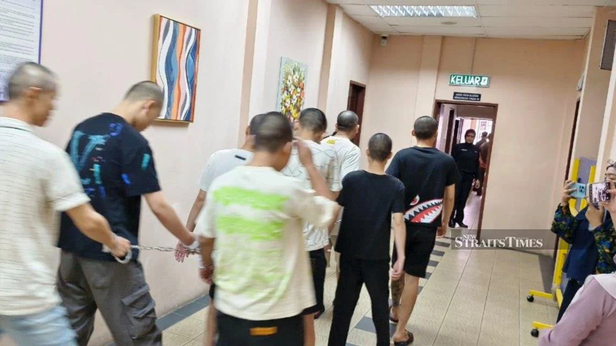 High Court issues arrest warrants for 41 Chinese nationals in online fraud case