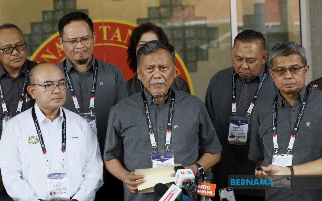 EC Eyes 96% Early Voting Turnout as Johor Heads to Polls