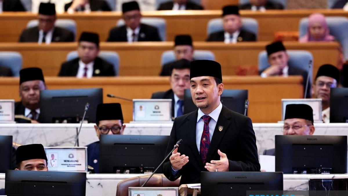 Johor Felda Settlers Receive Land Titles; 99% of Cases Resolved