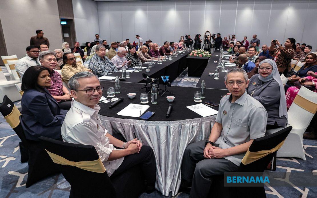 Fahmi Proposes Regular Media Retreat Sessions at Annual HAWANA Celebrations