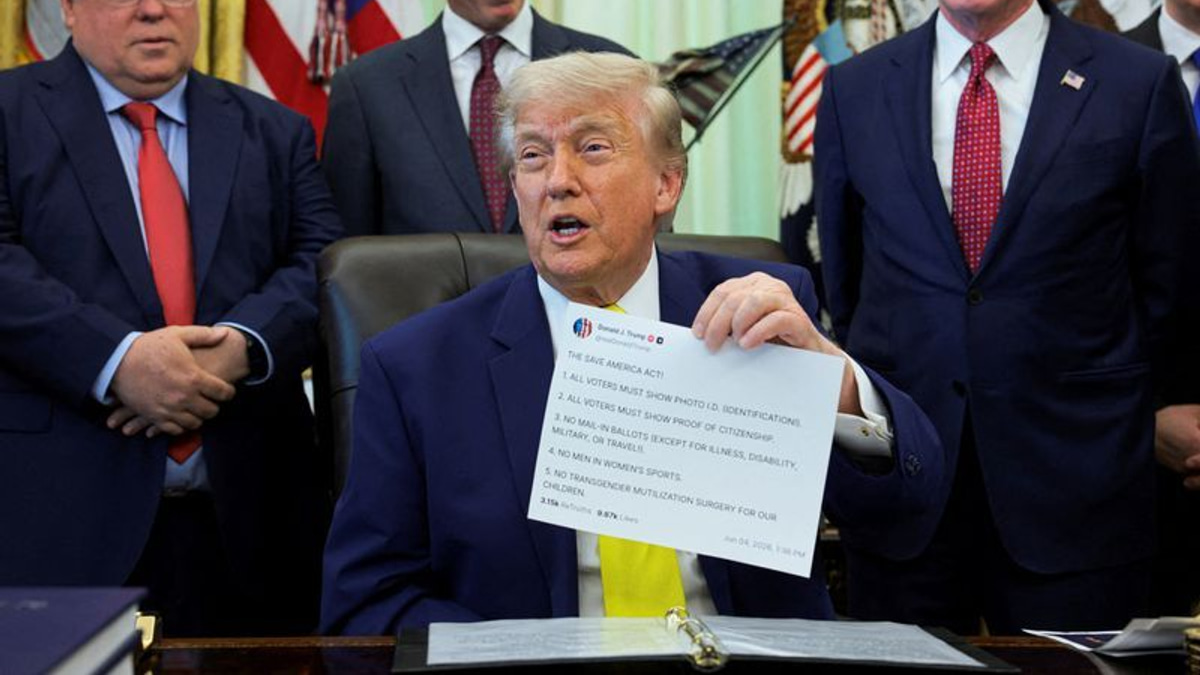 Trump faces legal challenge over paid early-access Truth Social service
