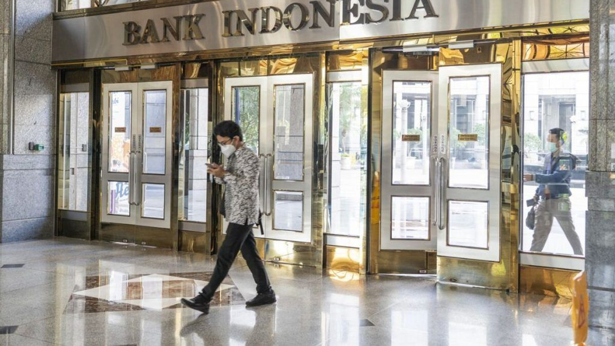 Indonesia's parliament passes bill expanding central bank's growth mandate