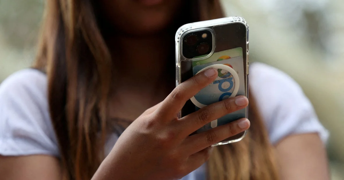 Australia Empowers Regulator to Enforce Teen Social Media Ban Against Tech Giants