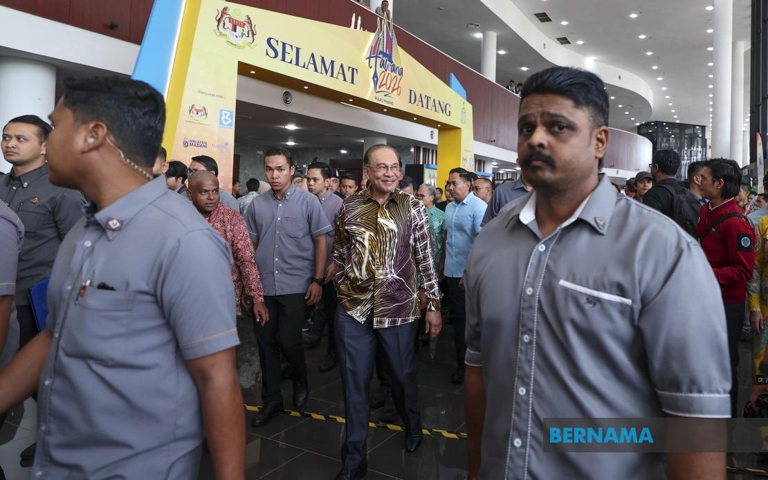 PM Anwar Officiates HAWANA 2026 Celebration, Honouring Excellence in Malaysian Journalism