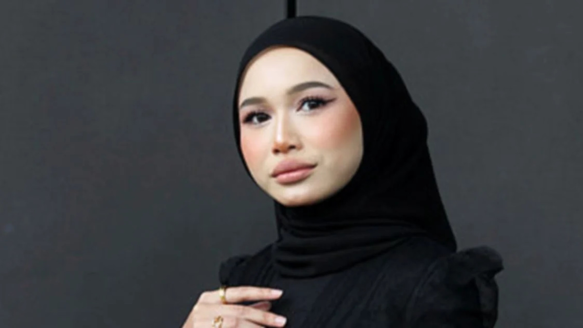Iman Troye Defends Influencers Sharing Vulnerable Moments Online