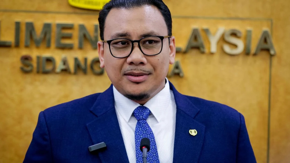 PAS Youth Leader Files Legal Case Over Father Insult on Facebook