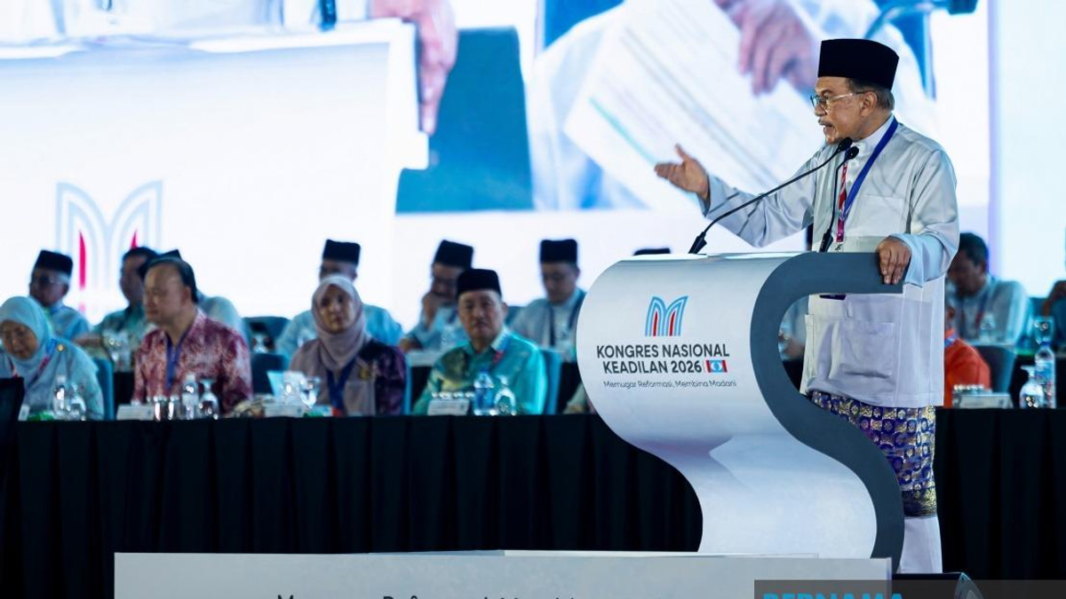 Anwar Dismisses Reports of Strain With Deputy PM Ahmad Zahid