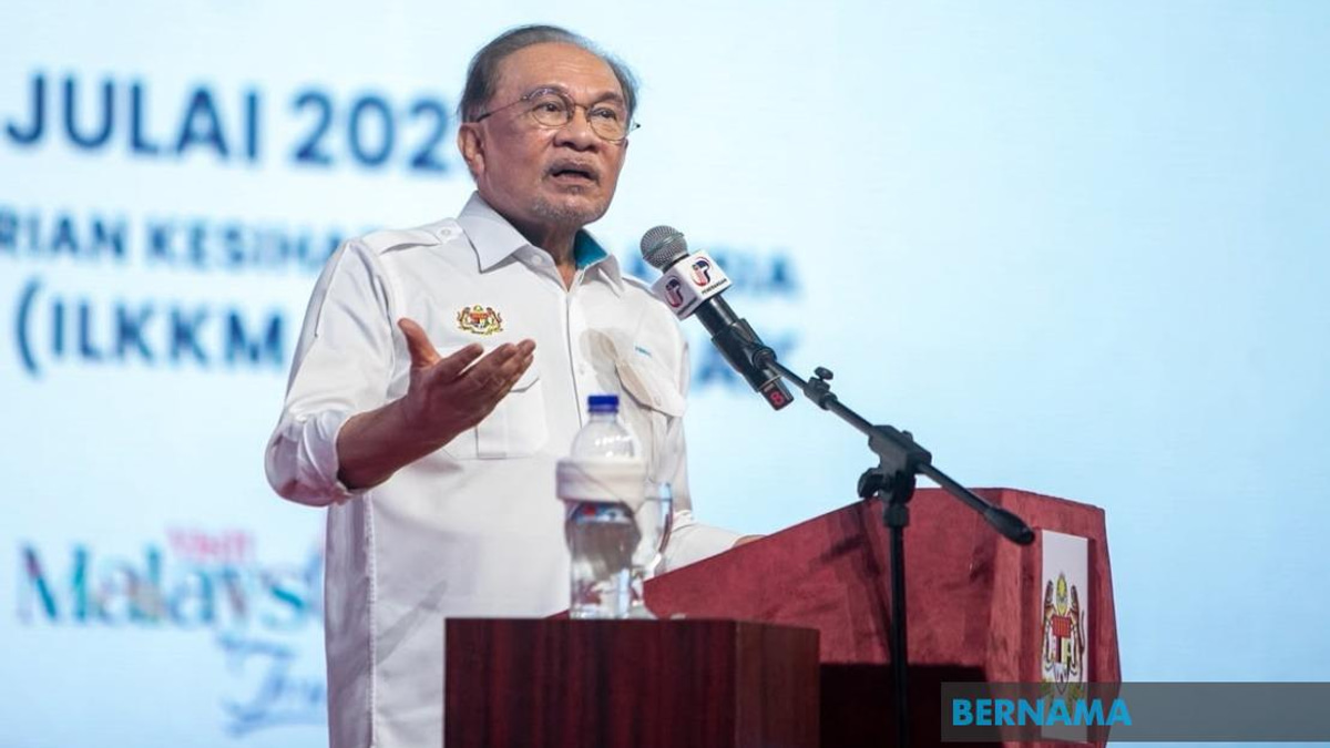 PM Anwar Calls On Youth To Honor Independence Legacy And National Values