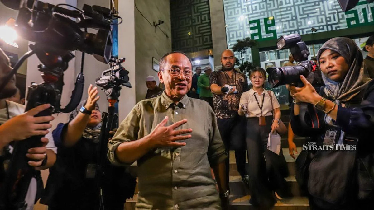 PN Leadership Crisis Deepens as Bersatu Attacks Samsuri's Coalition Chair