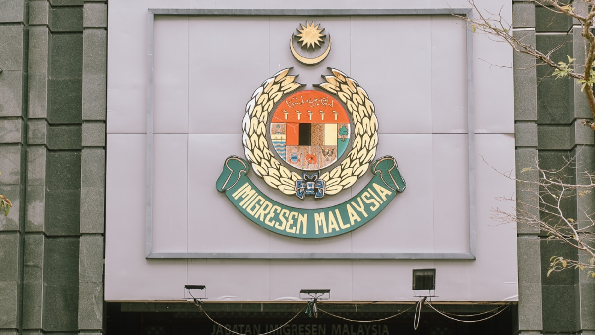 Immigration Raids Dismantle Passport Forgery Operation in Kuala Lumpur, Three Arrested