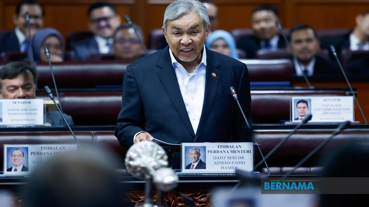 Government Reviews Land Administration Changes for FELDA Settlers