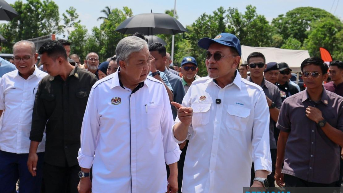 Ahmad Zahid Proposes Transferring FGV Land Back to FELDA to Ease Financial Strain