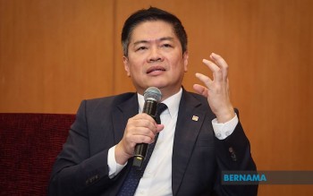 Malaysian Banks Embrace AI But Hesitate on Major Decisions, AICB Study Finds