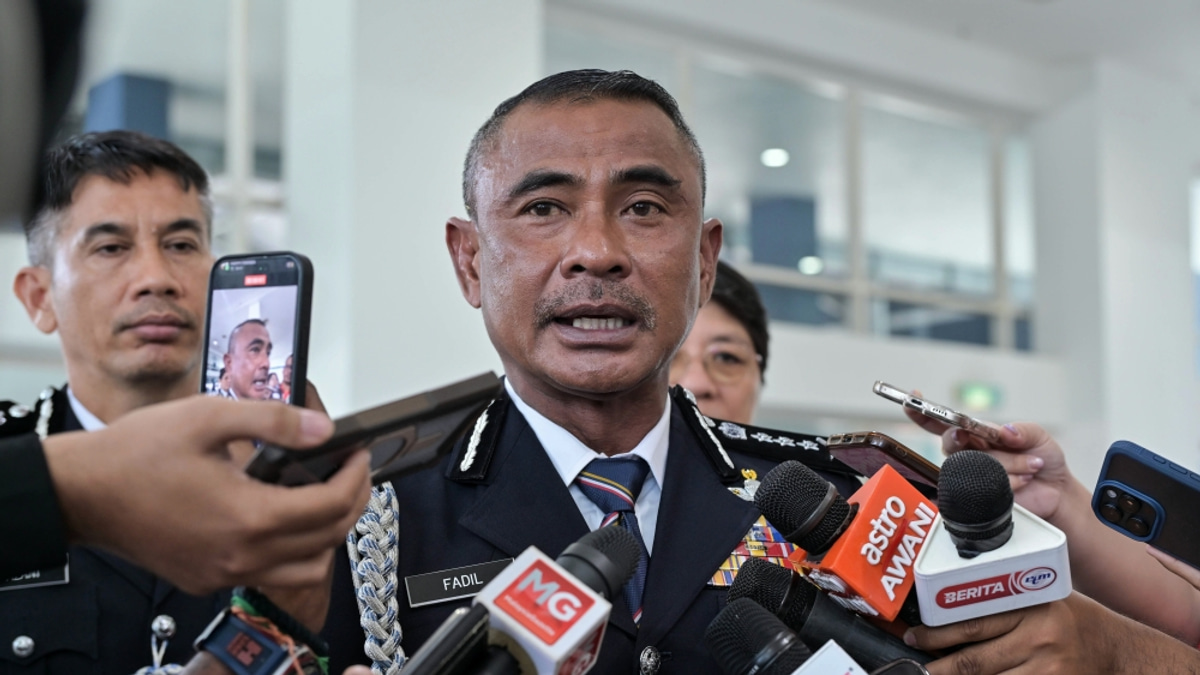 Five Chinese Nationals Arrested Over String of Kuala Lumpur Housebreakings
