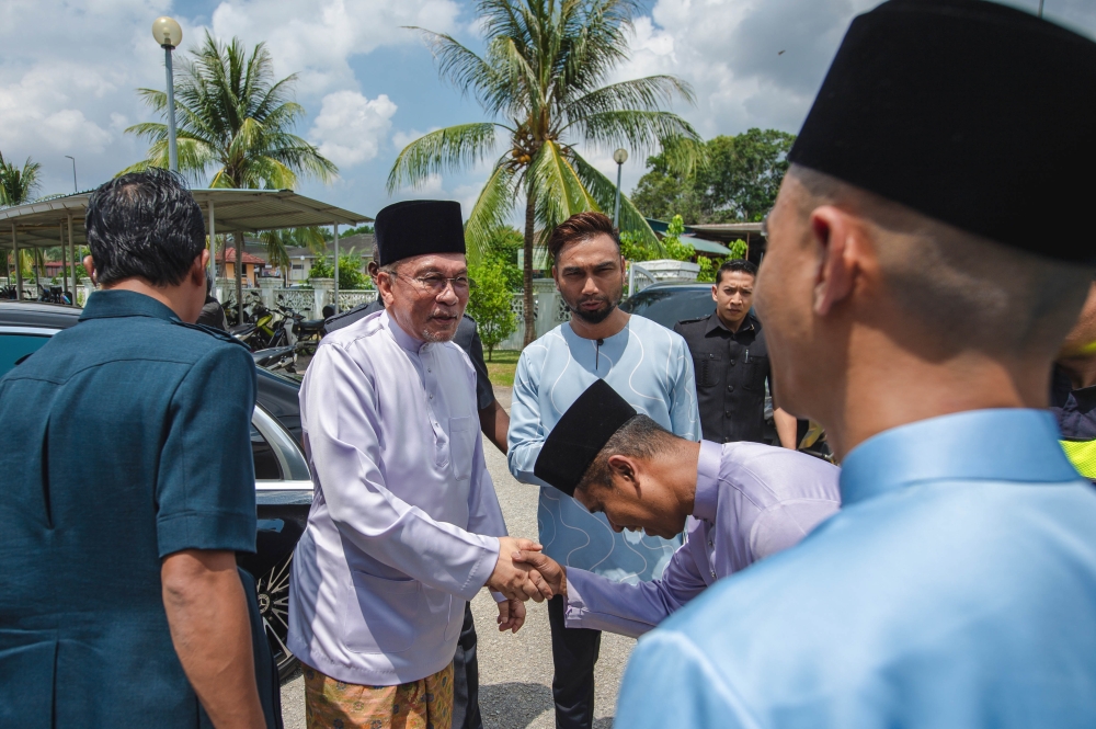 Anwar Acknowledges Broader Economic Strains as Second-Quarter Growth Exceeds Expectations