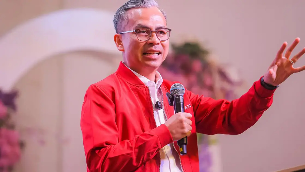 Fahmi challenges Onn Hafiz to match Khairy's campaign energy as Johor stakes rise