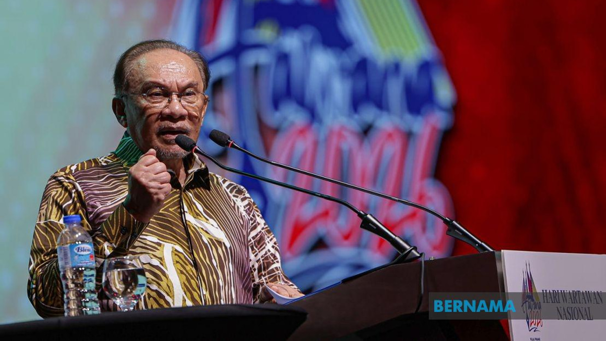 PM Anwar Endorses Nallini Pathmanathan as Malaysian Media Council Chairman to Boost Public Trust