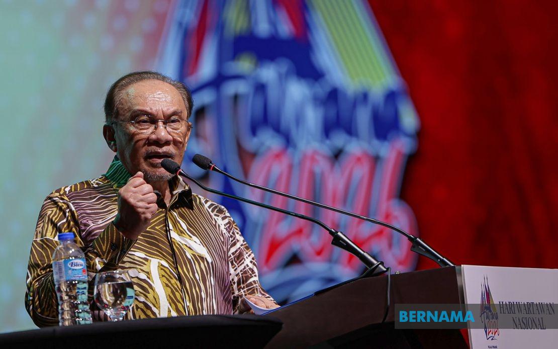 PM Anwar Endorses Nallini Pathmanathan as Malaysian Media Council Chairman to Boost Public Trust