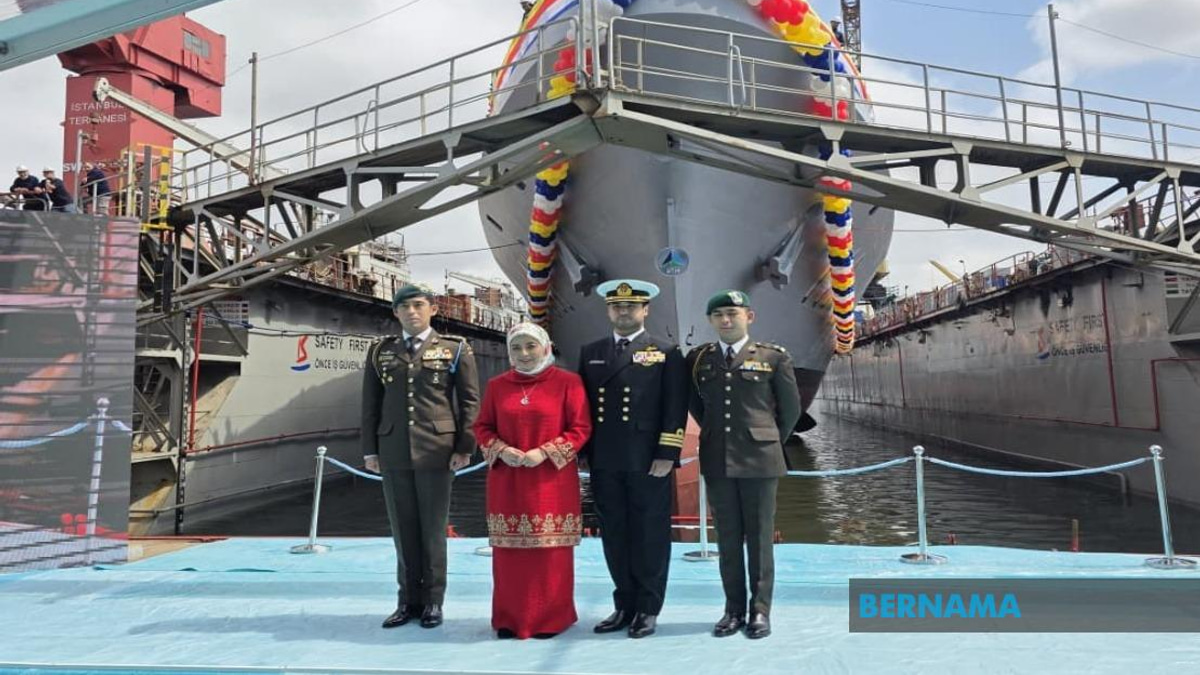 Queen Launches Second Littoral Mission Ship Named After Late Tunku Abdul Jalil