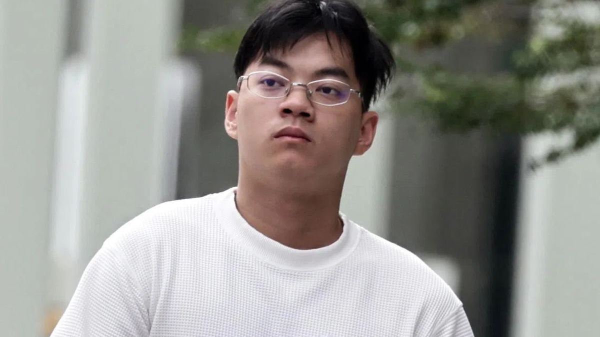 Singapore fines ex-PR S$9,000 for evading national service and overstaying abroad