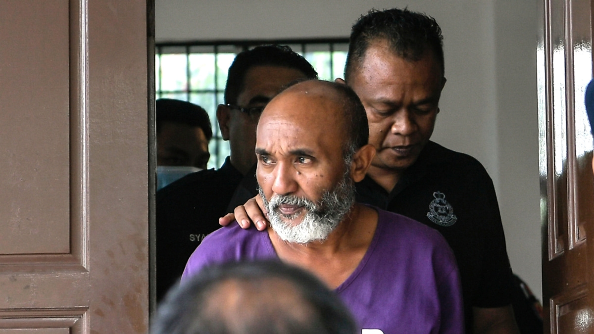 Baling man denies using others' MyKad details for subsidised fuel purchases
