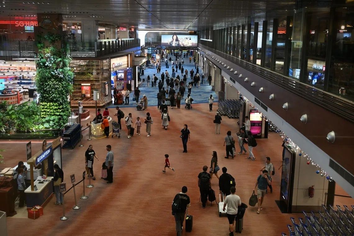 Two Foreign Nationals Arrested for Perfume Thefts at Changi Airport