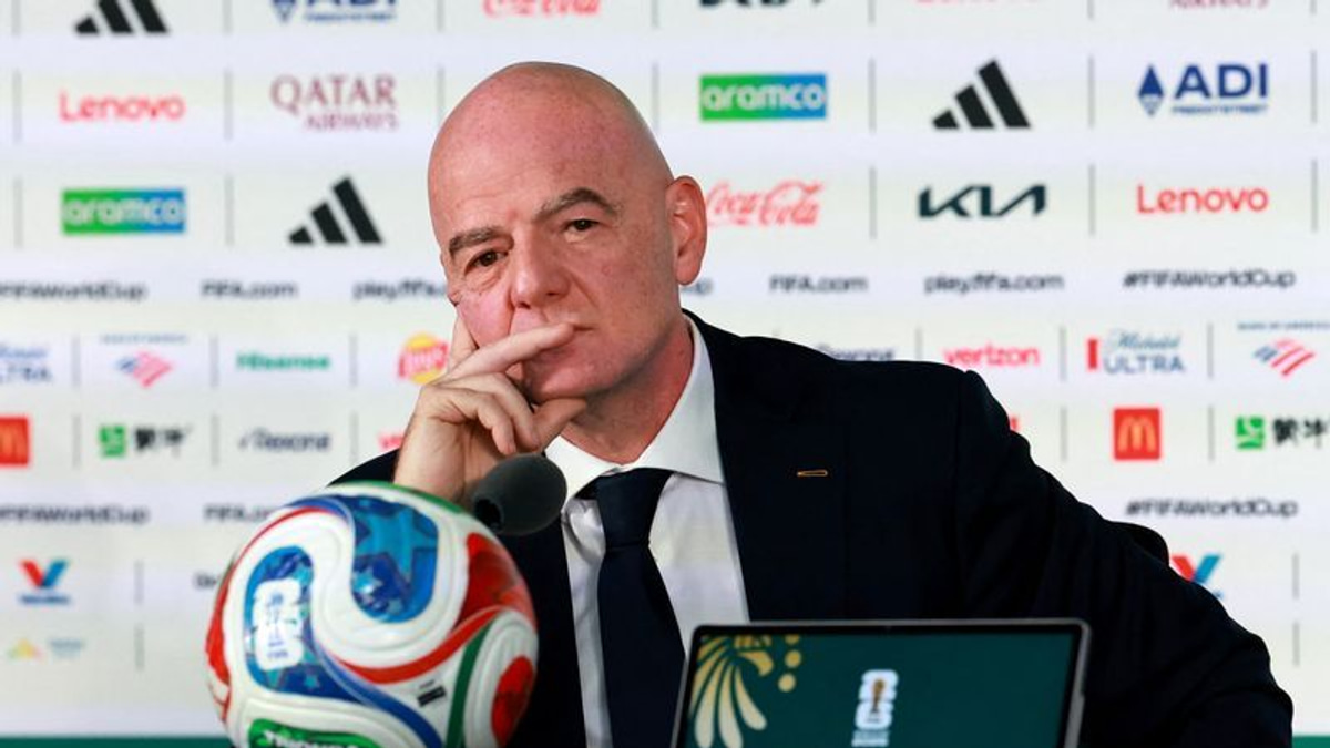 FIFA's Governance Crisis Unlikely to Fade Despite Show of Unity for Infantino
