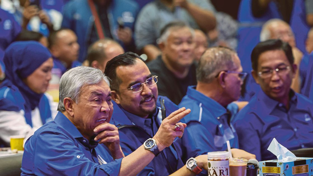 Zahid to consult Negri Sembilan ruler before announcing MB pick