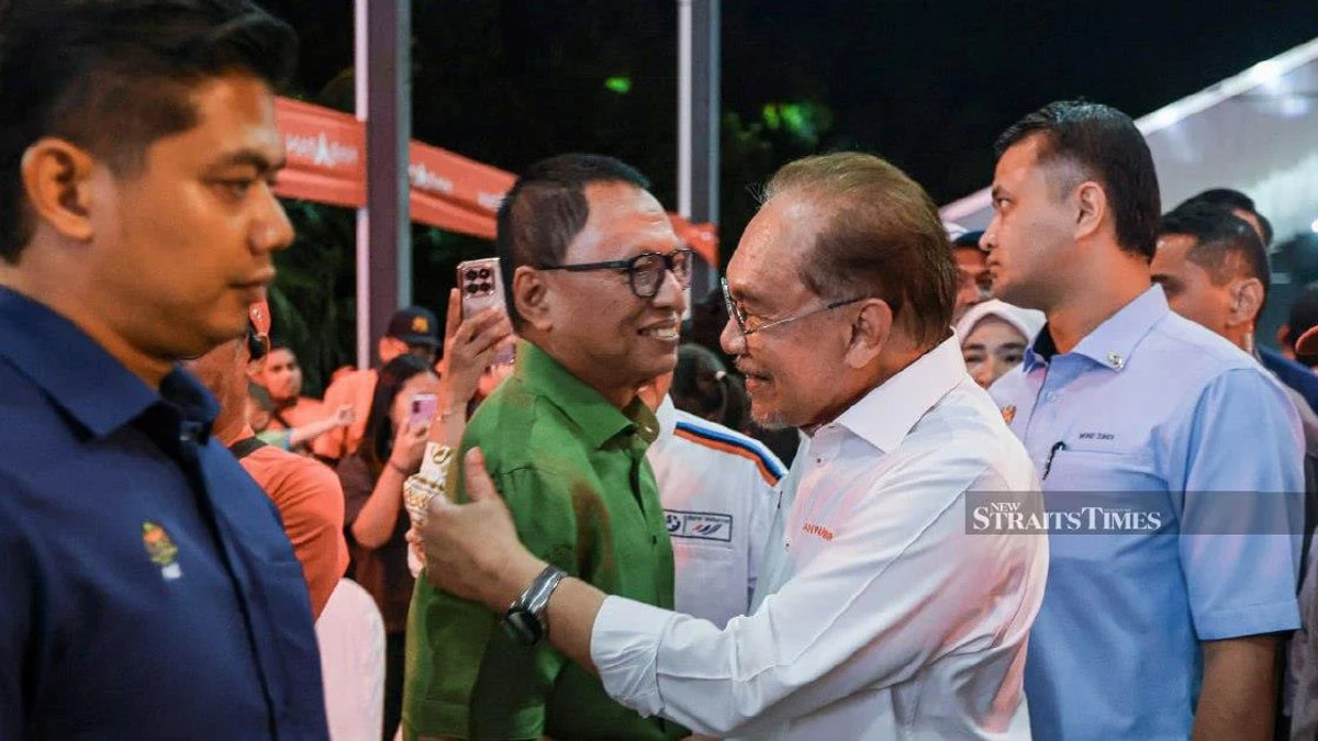 Rafizi Quips About Puad's Political Shift After High-Profile Meeting with Anwar