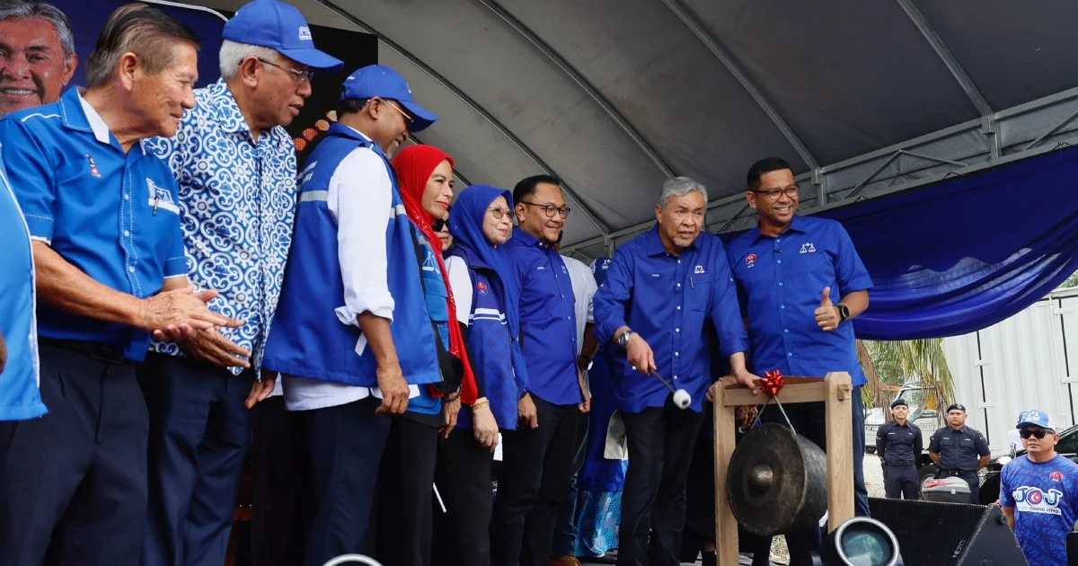 Zahid Challenges PAS to Deliver Vote Support for BN in Johor Election