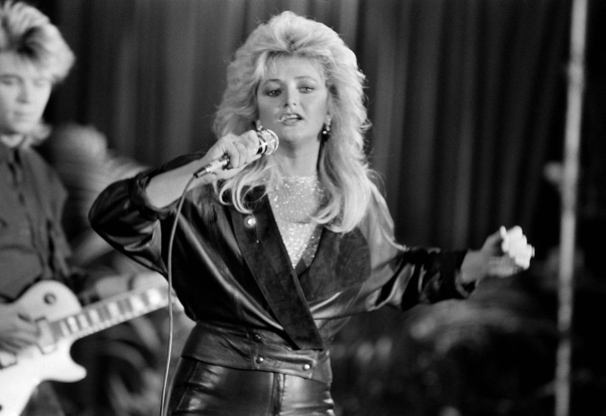 Bonnie Tyler, Welsh Singer Behind 'Total Eclipse of the Heart', Dies at 75