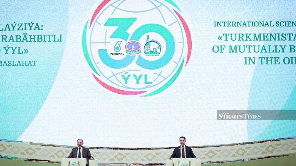 Malaysia Charts New Energy Path With Russia and Turkmenistan Deals