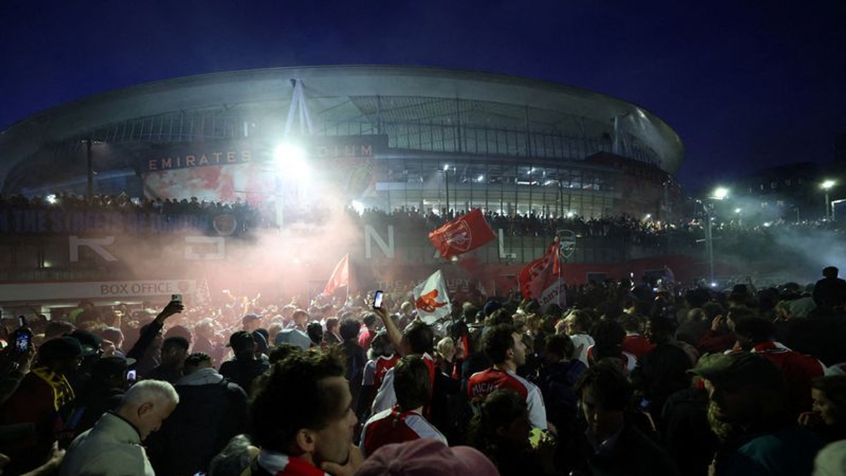 Arsenal's 22-Year Wait Ends: Young Fan's Dream Finally Realised as Gunners Claim Premier League Crown