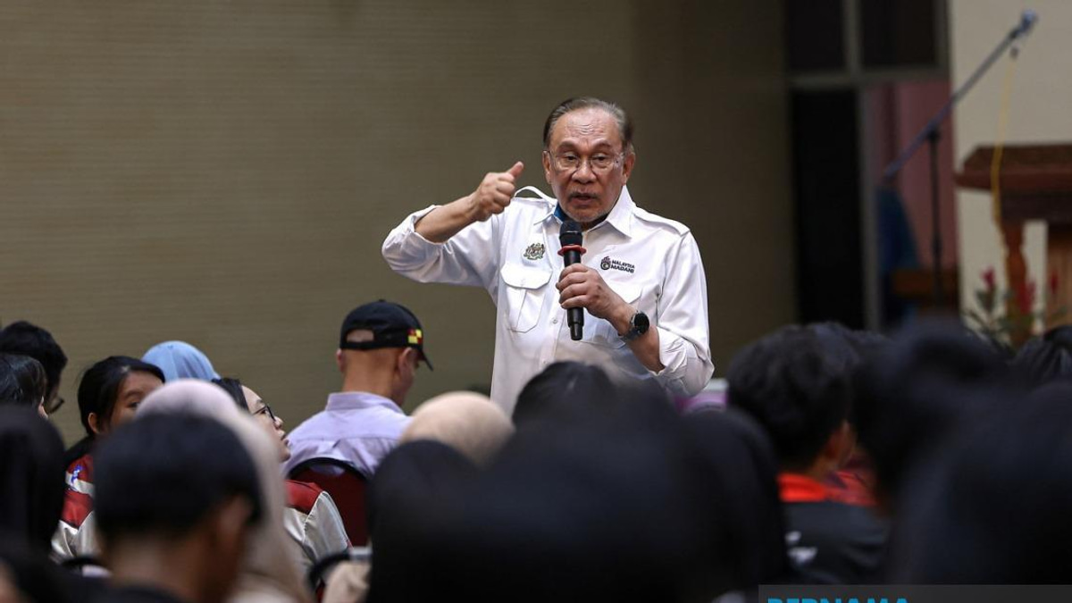 Merit and Need Both Key to Fair Matriculation Access, Says PM Anwar