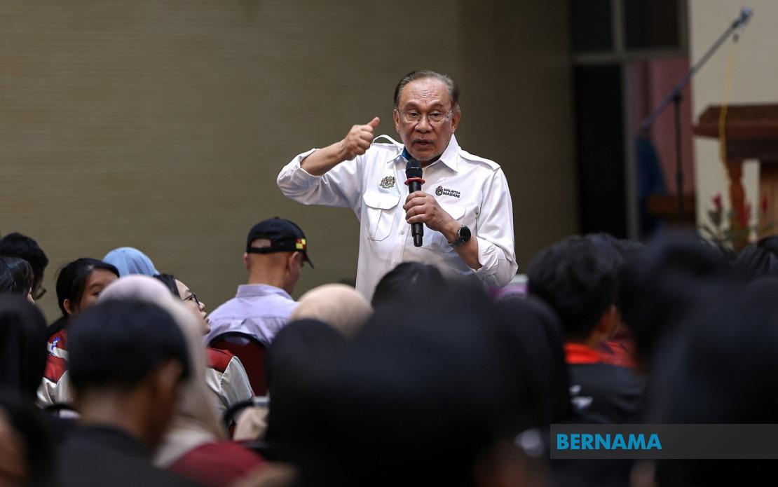 Merit and Need Both Key to Fair Matriculation Access, Says PM Anwar