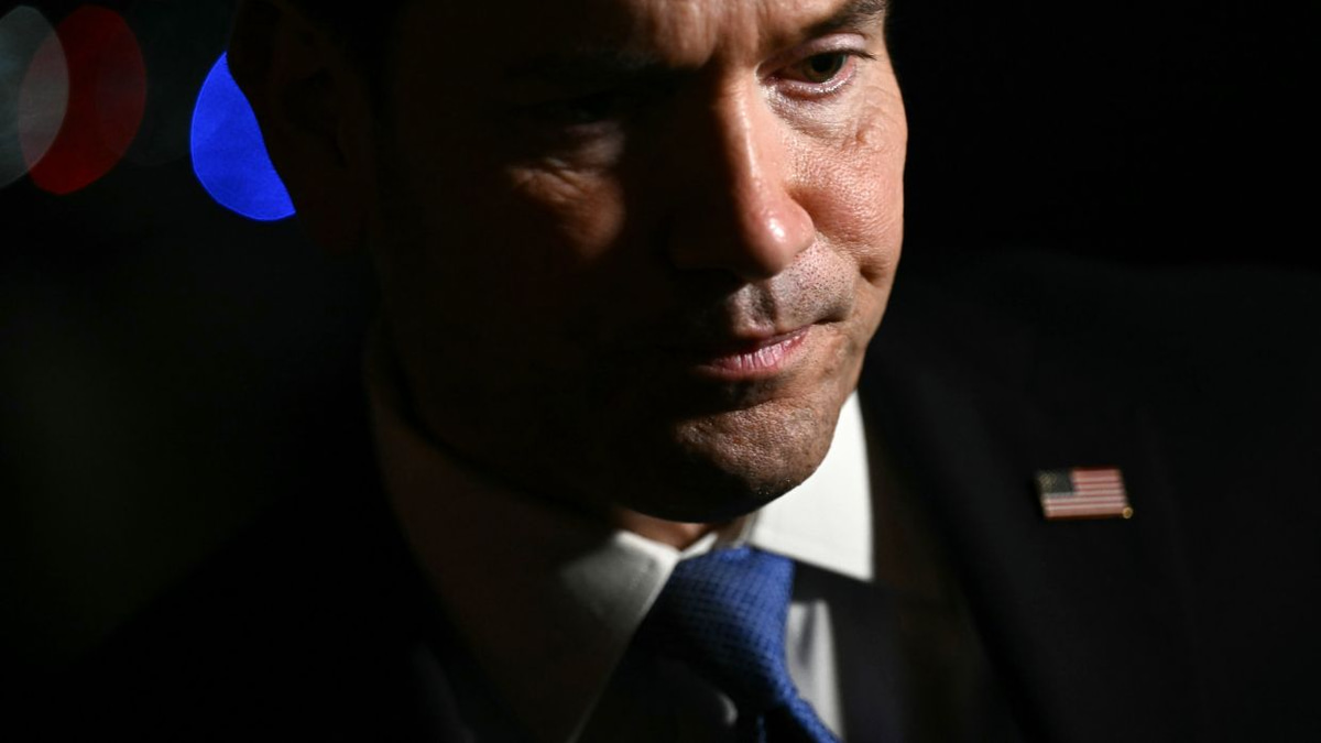 Trump Tempers Election Meddling Rhetoric as Rubio Prepares Manila Talks with Chinese Foreign Minister