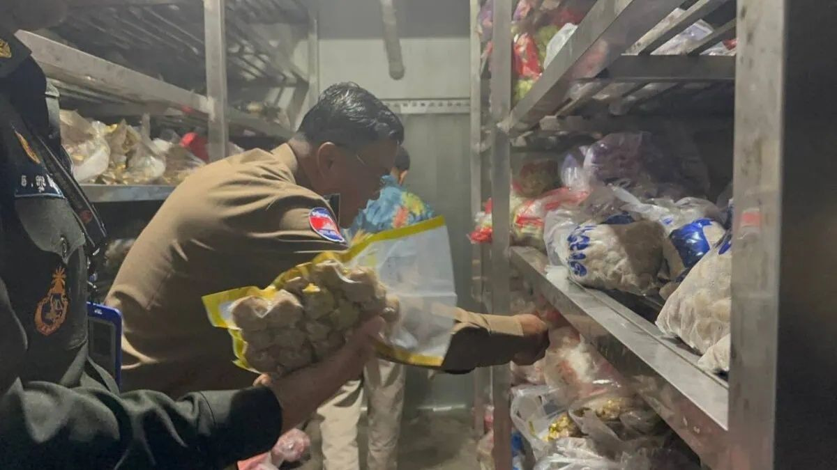 Hun Sen: All land imports from Thailand into Cambodia are illegal