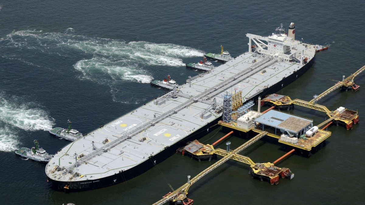 First Japanese Oil Tanker Reaches Home Waters Since Iran Strait Closure