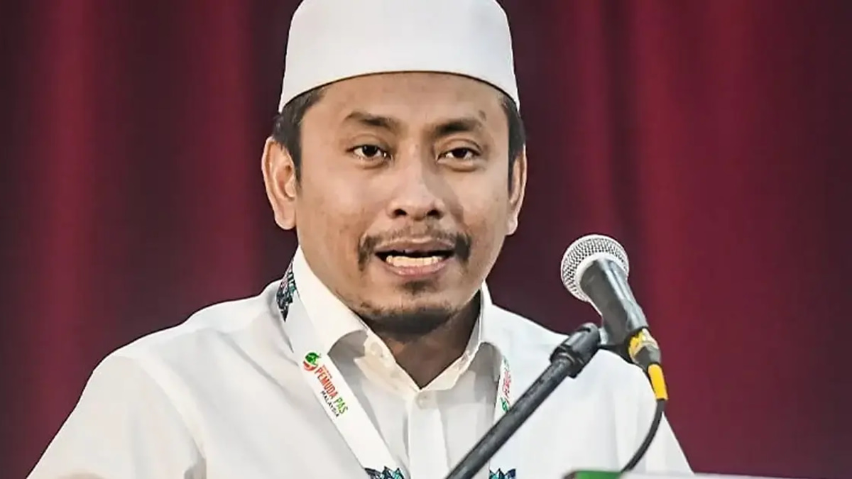 Perikatan Nasional may not have space for both Bersatu and PAS, says Fadhli