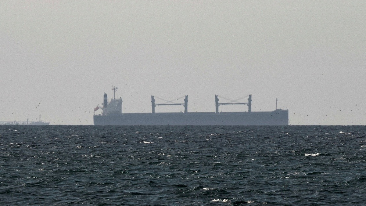 Iran's IRGC Claims Tanker Incidents in Strait of Hormuz Amid Escalating Regional Tensions