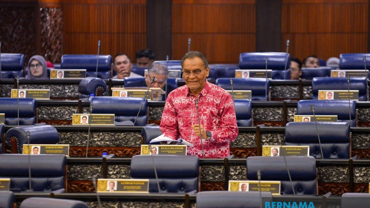 RM500 Million Health Ministry Budget Cut Is Technical Adjustment, Not Service Reduction: Dzulkefly