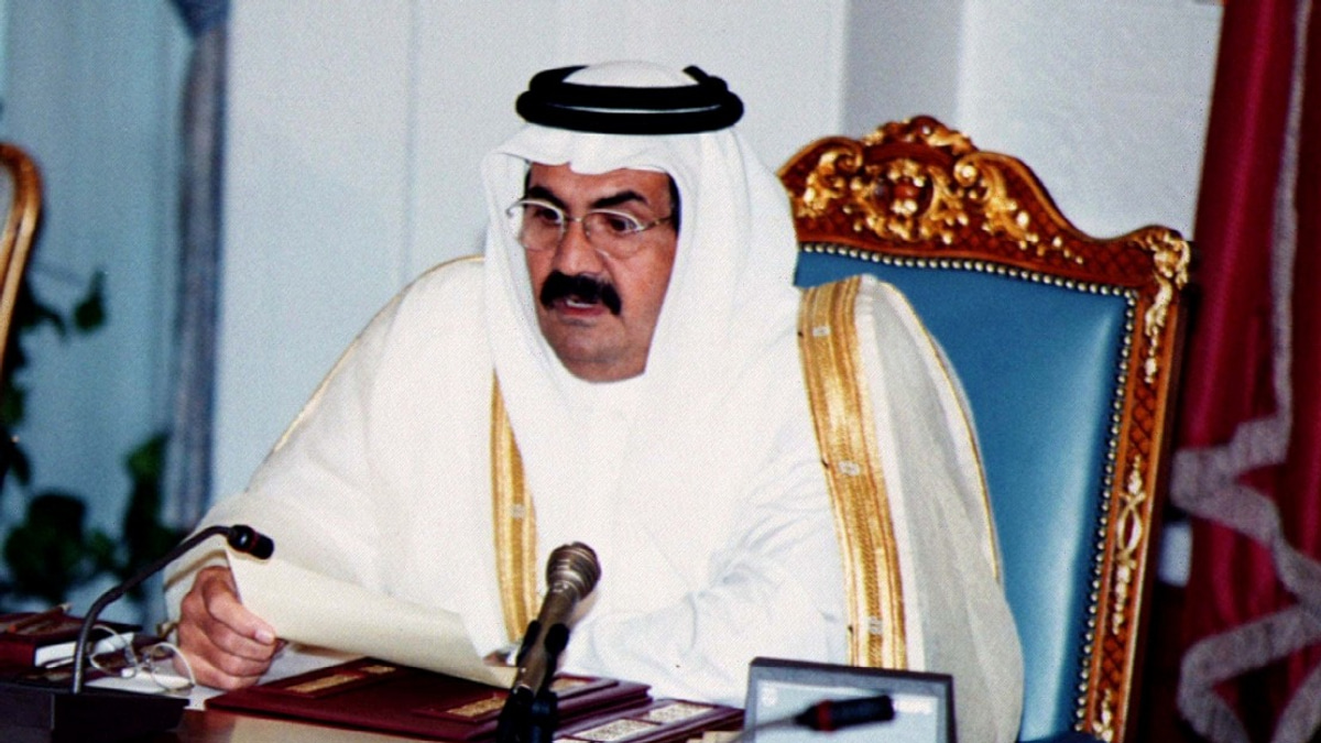 Pakistan and Maldives Leaders Pay Respects to Qatar's Ruling Family Following Former Emir's Death