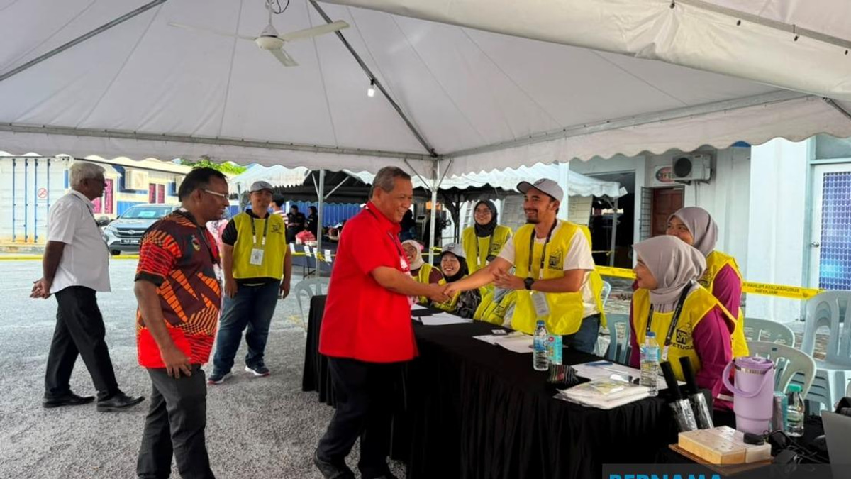Negeri Sembilan Candidates Monitor Early Voting as Poll Day Nears