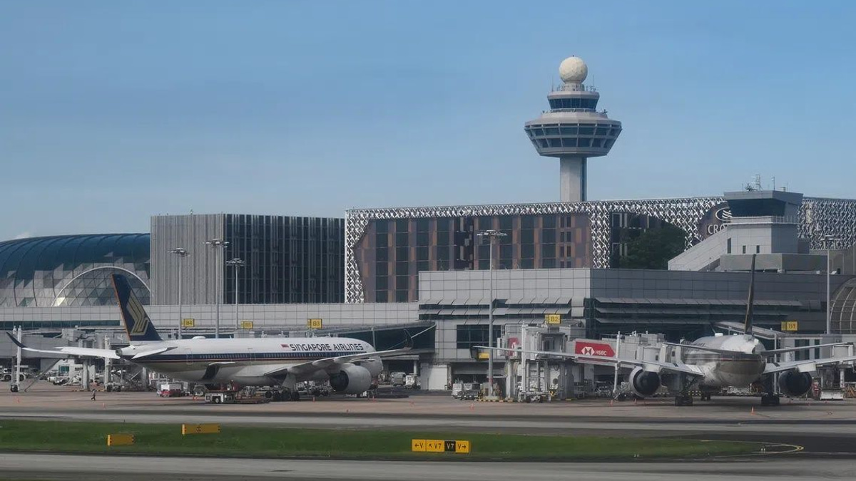 British Man Faces Multiple Charges After Disrupting Singapore Flight to Kuala Lumpur