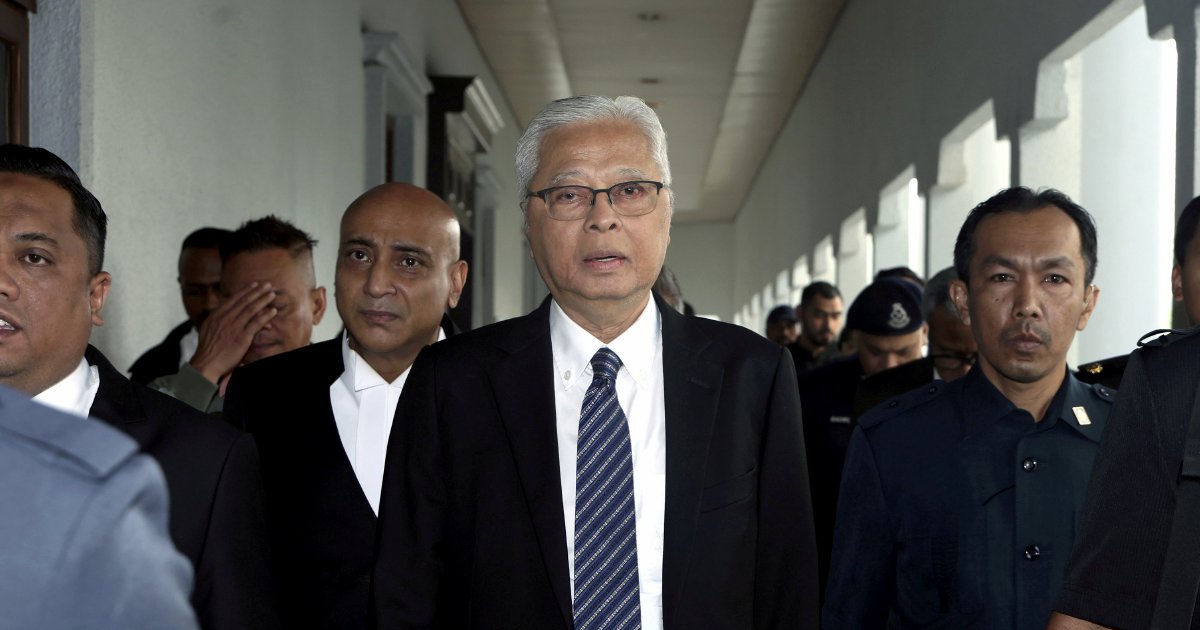 Lawyer questions 'peculiar' nature of graft charge against former PM Ismail Sabri