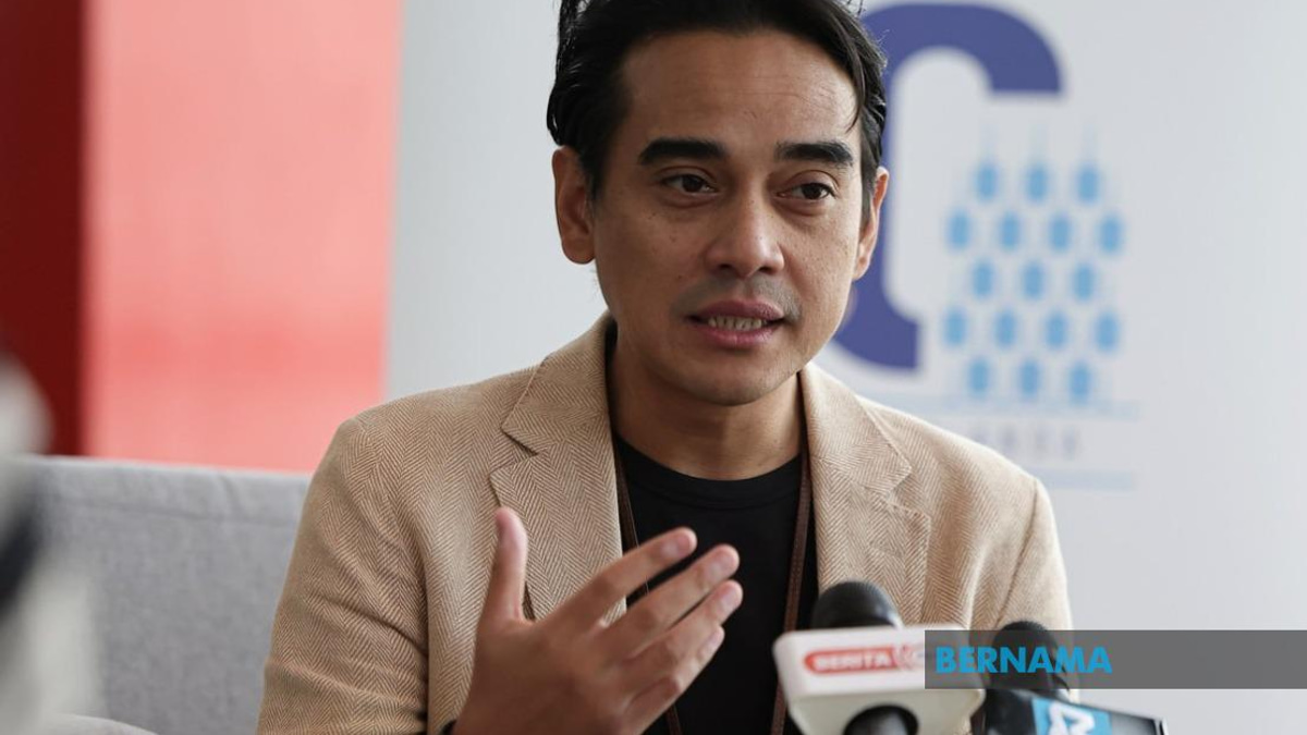 Journalists Must Master AI Skills to Stay Competitive, Says Broadcasting Chief Ashwad