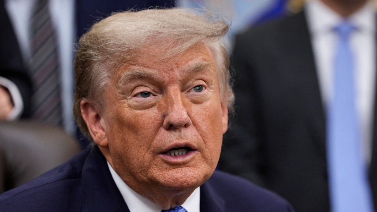 Trump Blames Canada for Wildfire Smoke, Threatens Tariff Increase