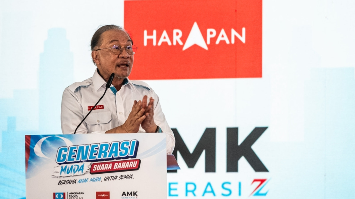 Anwar Ties Petaling Jaya and Subang Development Funds to Government Support