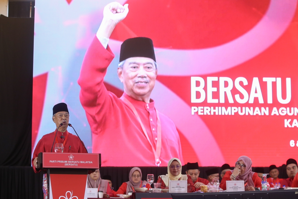 Muhyiddin Accuses Perikatan of Sidelining Bersatu, Questions Umno Alliance Credibility