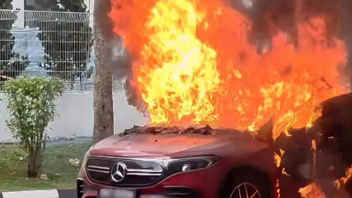EV Fire at Woodlands HDB Carpark Raises Safety Questions About Battery Failures